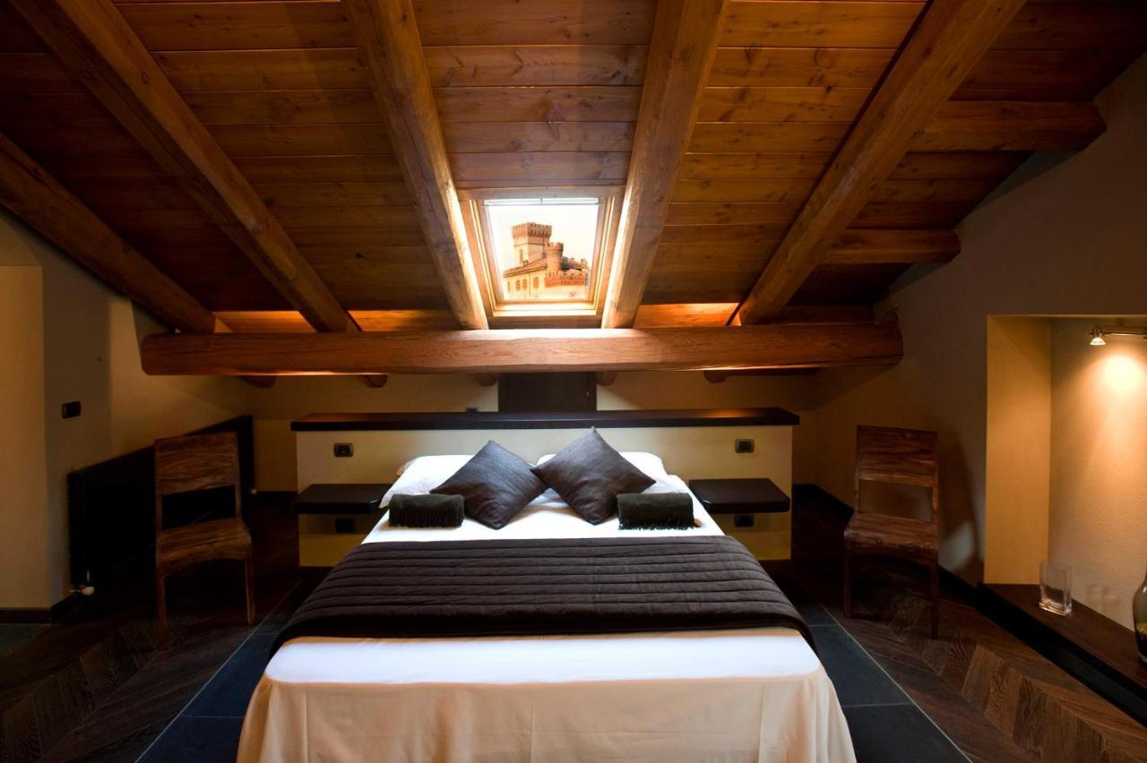 Casa Svizzera Agriturismo Bed and Breakfast Barolo Exteriör bild
